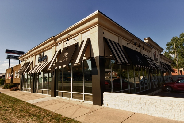 Stationary Awnings Rochester Hills MI - Installation & Service - ROBA - Arthur-Murry-awning-installation