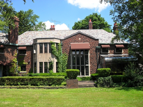 Custom Awnings Sterling Heights MI - Installation & Service - ROBA - home-awnings