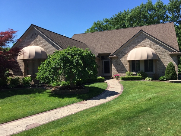 Custom Awnings Bloomfield Hills MI - Installation & Service - ROBA - window-awnings